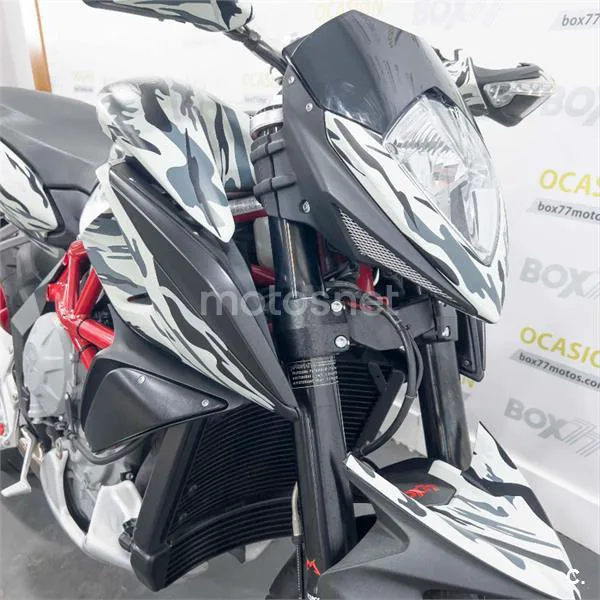 MV Agusta Rivale 800 – Vista 20