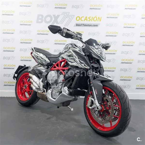 MV Agusta Rivale 800 – Vista 3