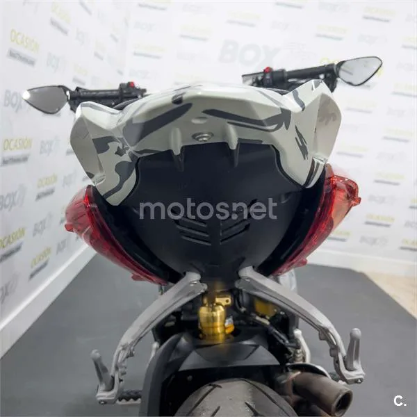 MV Agusta Rivale 800 – Vista 22