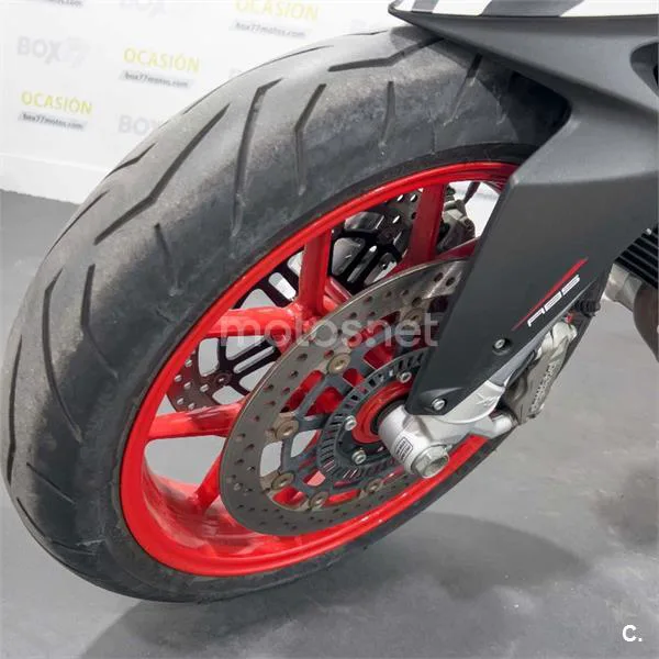 MV Agusta Rivale 800 – Vista 23