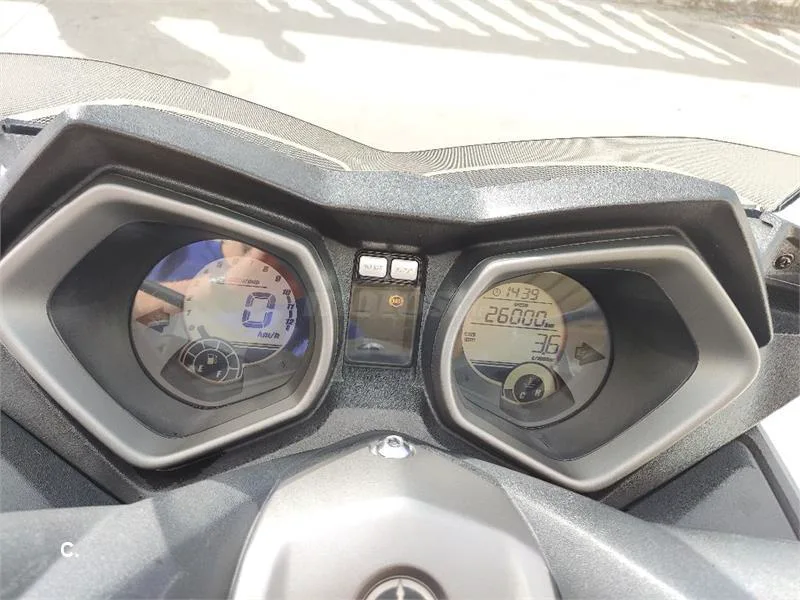 Yamaha XMAX 125 – Vista 5