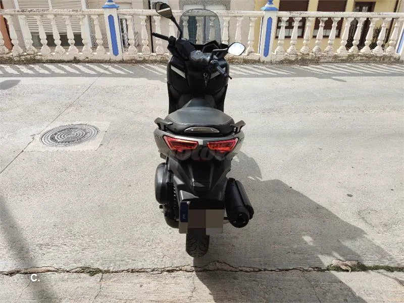 Yamaha XMAX 125 – Vista 7