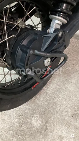 Moto Guzzi V 85 TT – Vista 8