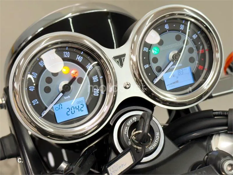 Triumph Bonneville T120 – Vista 5