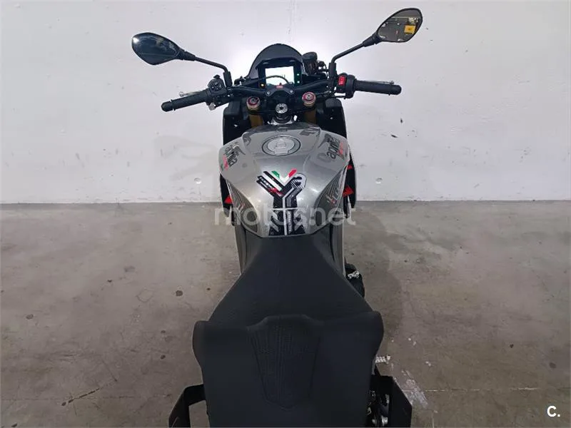 Aprilia Tuono V4 1100 – Vista 25
