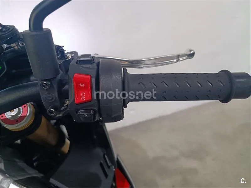 Aprilia Tuono V4 1100 – Vista 27
