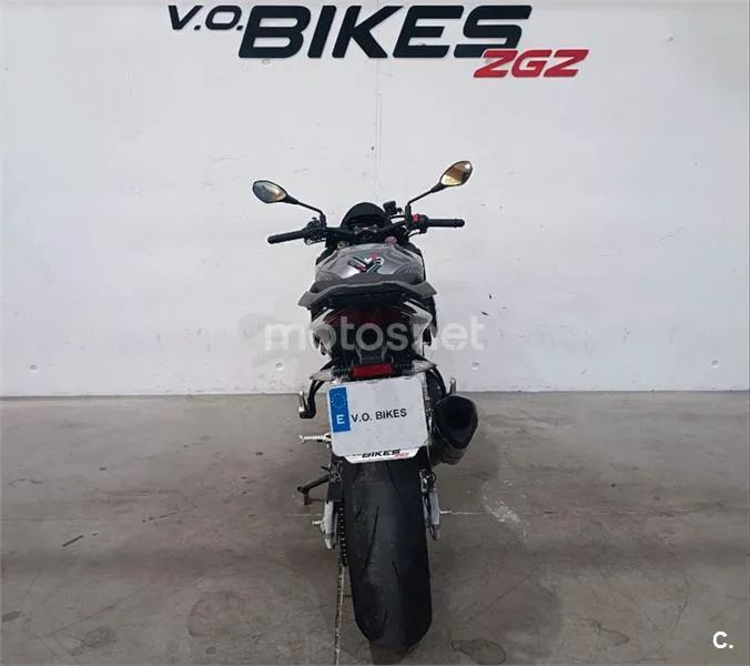 Aprilia Tuono V4 1100 – Vista 8