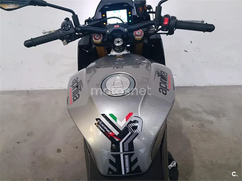 Aprilia Tuono V4 1100 – Vista 10