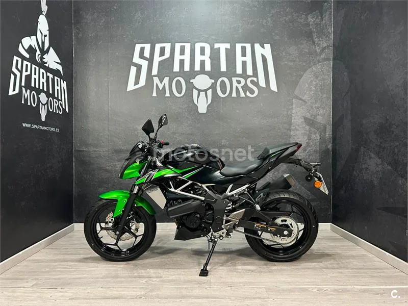 Kawasaki Z125 – Vista 4