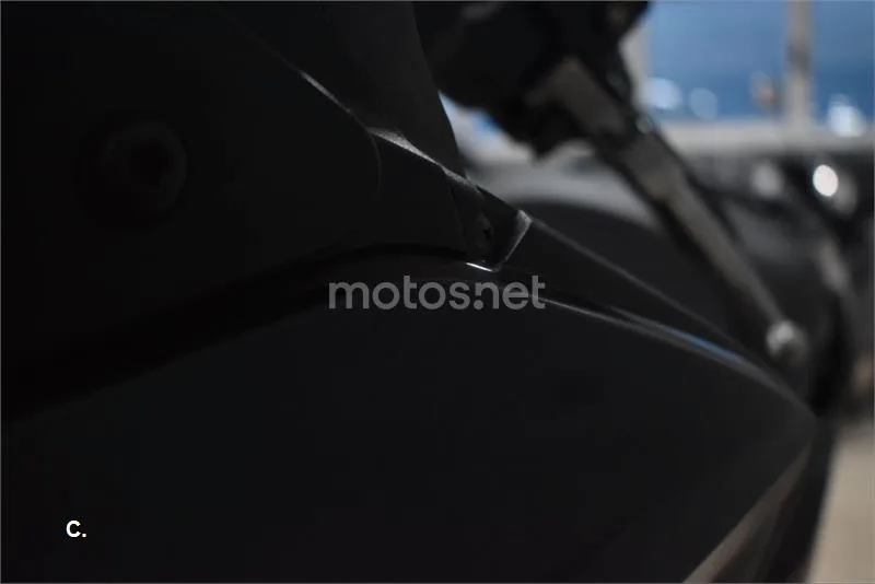 Kymco Grand Dink 300 – Vista 9