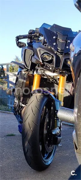 Yamaha MT-10 – Vista 3