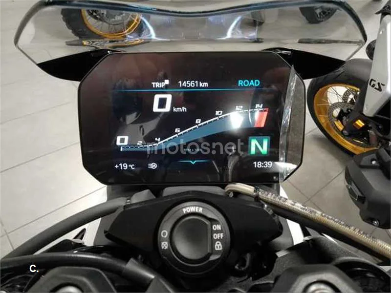 BMW M 1000 R – Vista 6