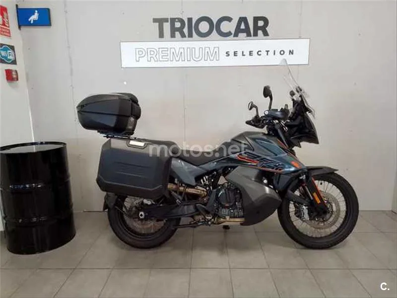 KTM 890 – Vista 5