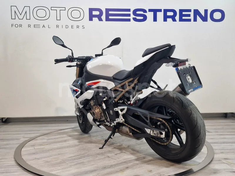 BMW S 1000 R – Vista 3