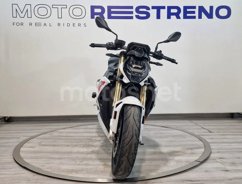 BMW S 1000 R – Vista 4