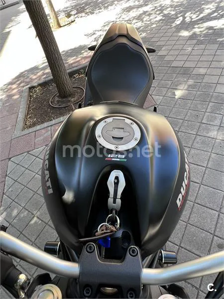 Ducati Monster 821 – Vista 6