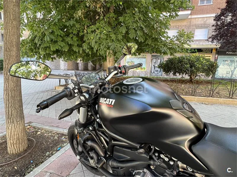 Ducati Monster 821 – Vista 7