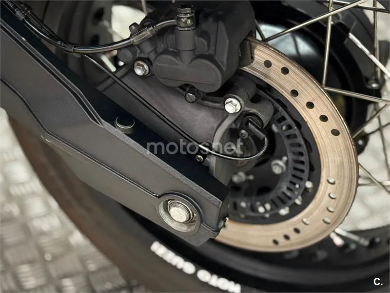Moto Guzzi V85 TT – Vista 21