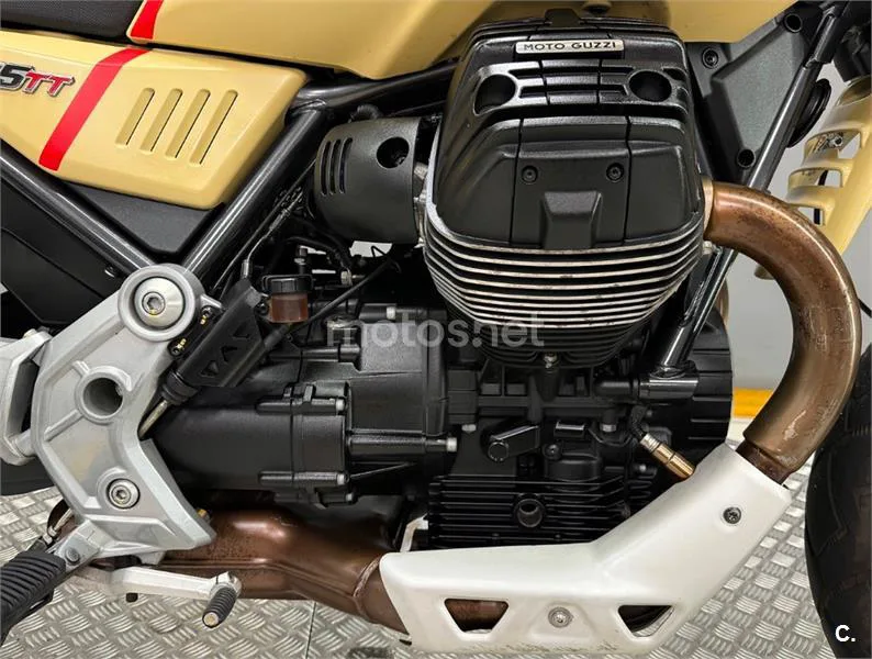Moto Guzzi V85 TT – Vista 6