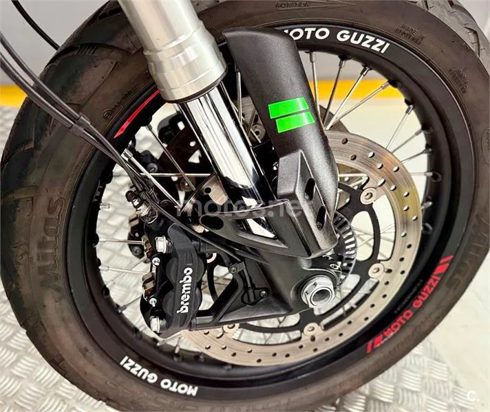 Moto Guzzi V85 TT – Vista 9