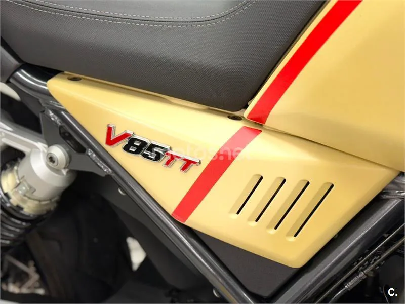 Moto Guzzi V85 TT – Vista 10