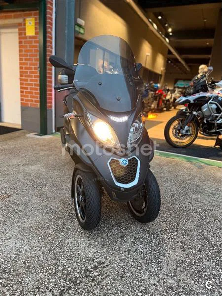 Piaggio MP3 – Vista 5