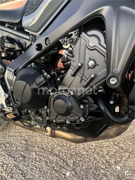 Yamaha MT-09 – Vista 5