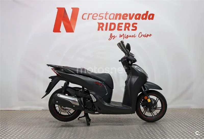 Honda SH 300i – Vista 7