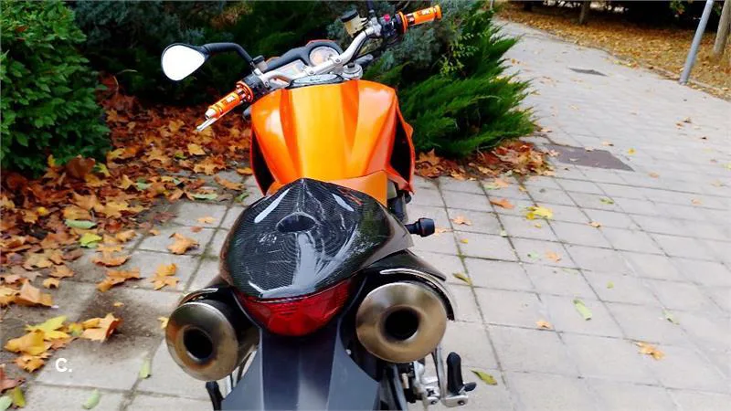 KTM 990 SUPER DUKE – Vista 4