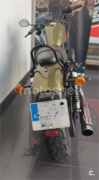 Harley-Davidson Sportster Iron 883 – Vista 19