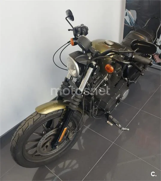 Harley-Davidson Sportster Iron 883 – Vista 22