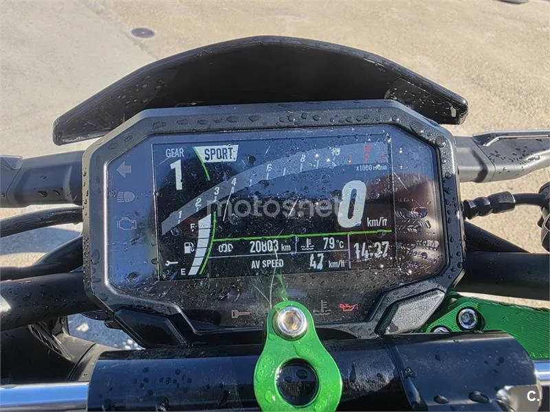 Kawasaki Z 900 – Vista 9