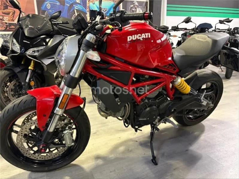 Ducati Monster 797 – Vista 3