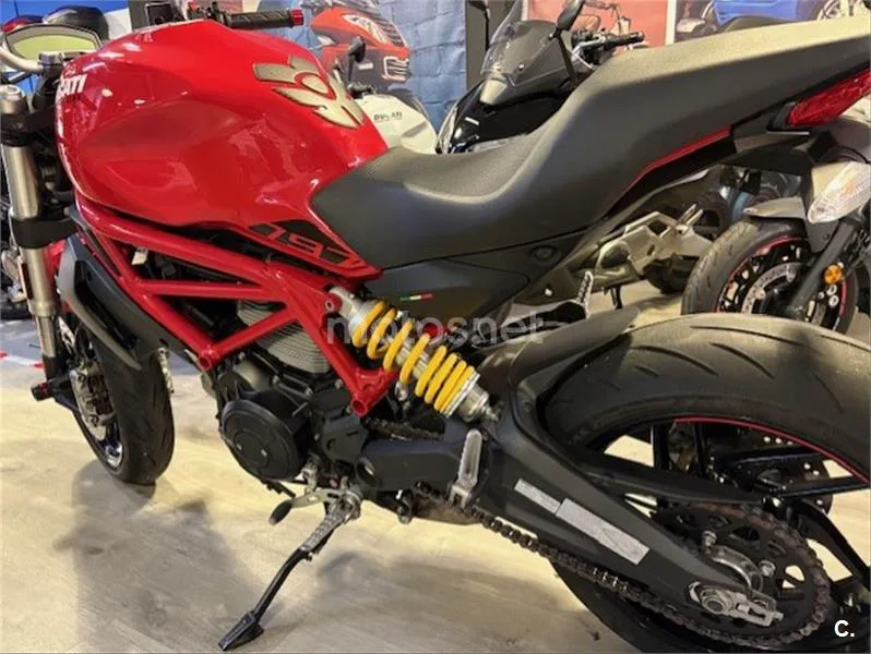 Ducati Monster 797 – Vista 4