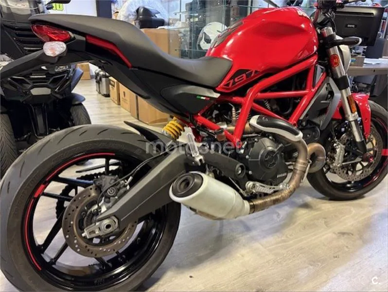 Ducati Monster 797 – Vista 5
