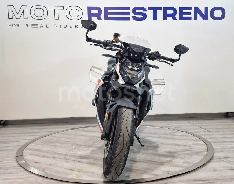 BMW M 1000 R – Vista 4