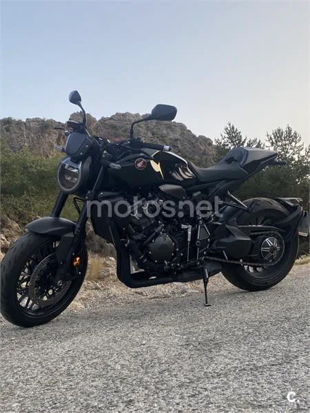 Honda CB 1000R – Vista 4