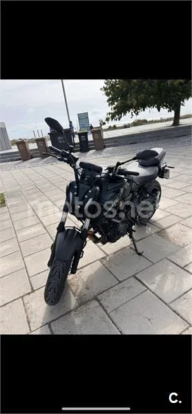 Yamaha MT-07 – Vista 9
