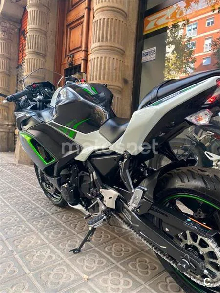 Kawasaki Ninja 650 – Vista 13
