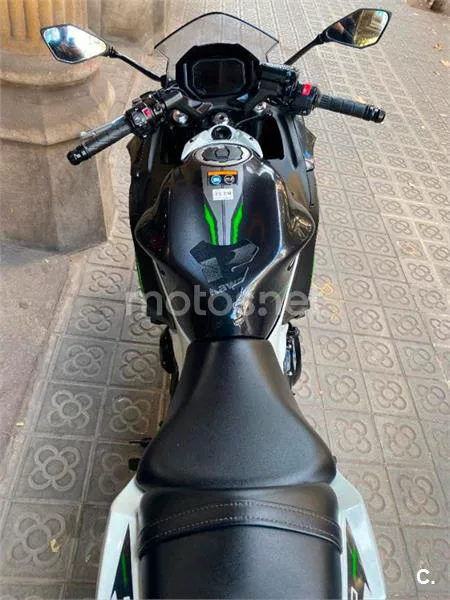 Kawasaki Ninja 650 – Vista 18