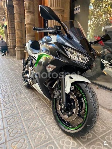 Kawasaki Ninja 650 – Vista 10