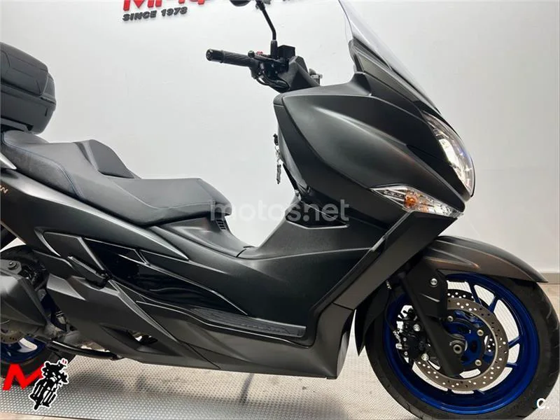Suzuki Burgman 400 – Vista 3
