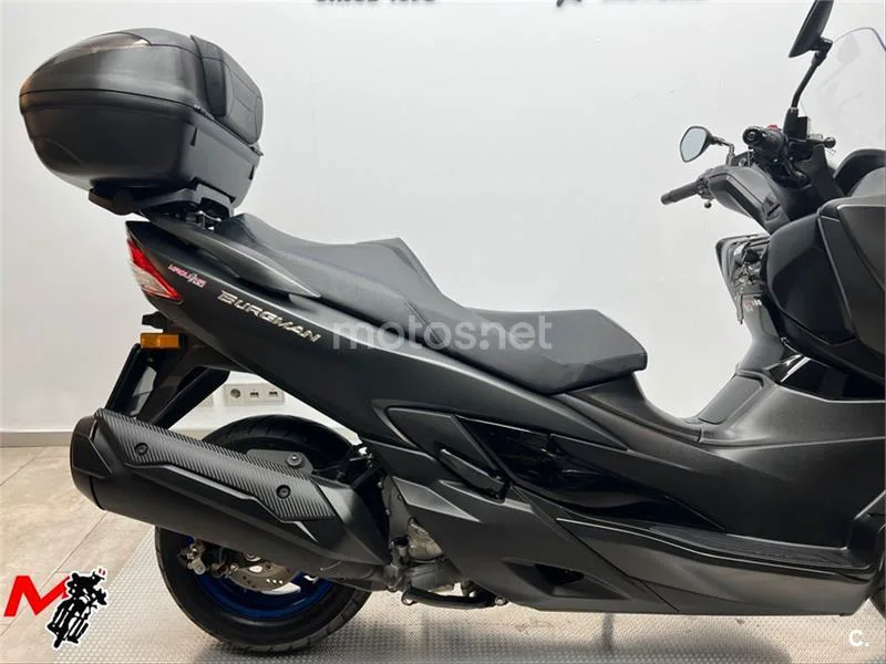 Suzuki Burgman 400 – Vista 4