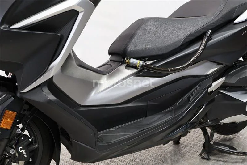 Honda Forza 350 – Vista 13
