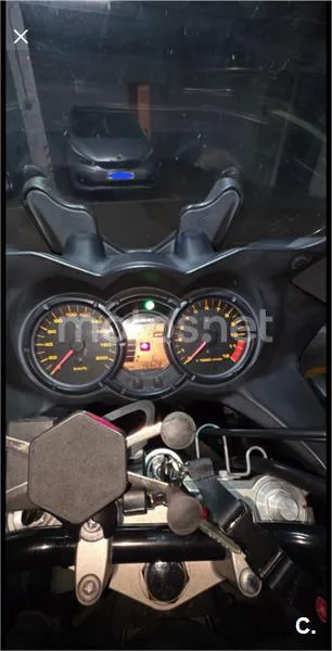 Suzuki V-Strom 650 – Vista 9