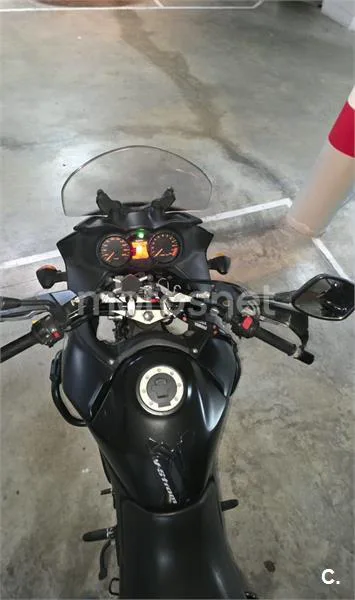 Suzuki V-Strom 650 – Vista 10