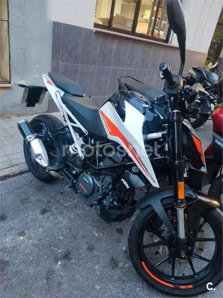 KTM 390 – Vista 7
