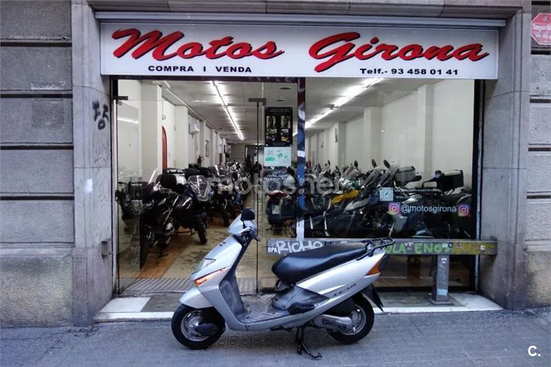 Honda SCV 100 Lead – Vista 14