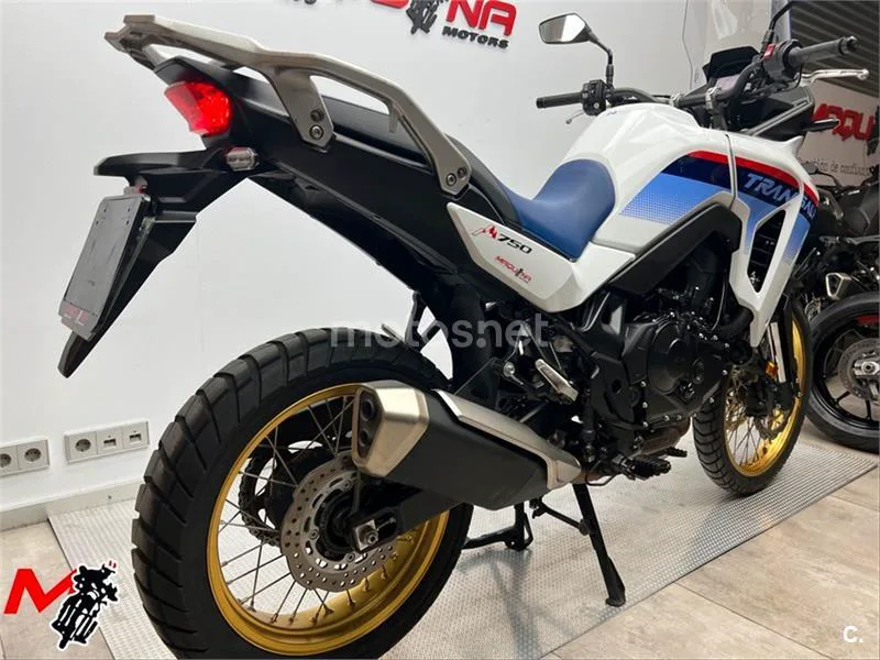 Honda XL 750 Transalp – Vista 5
