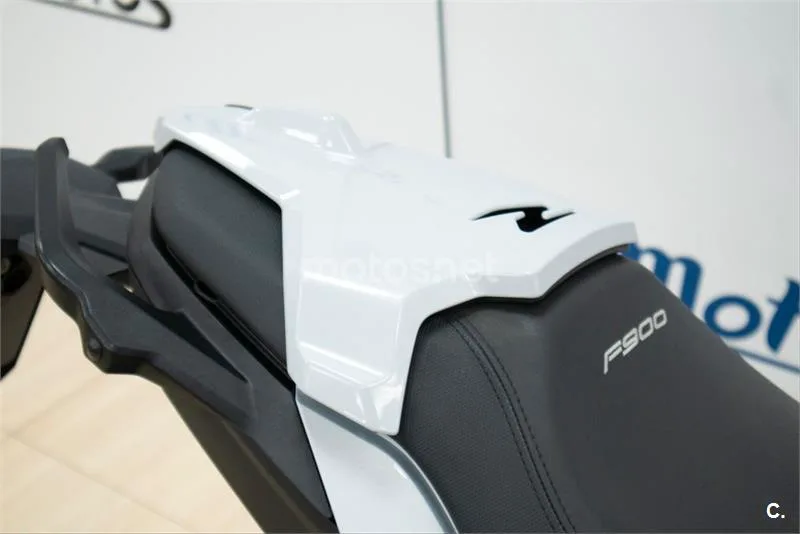 BMW F 900 R – Vista 17